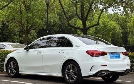 Mercedes-Benz A-Класс, 2022 год, 1 950 000 рублей, 8 фотография