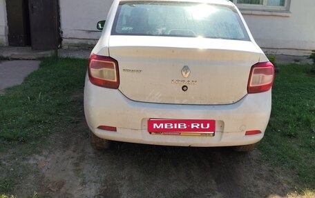 Renault Logan II, 2018 год, 450 000 рублей, 3 фотография