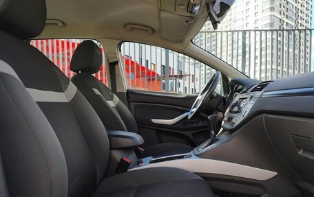 Ford Kuga III, 2011 год, 590 000 рублей, 15 фотография