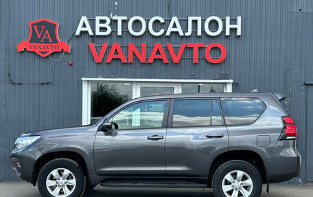 Toyota Land Cruiser Prado 150 рестайлинг 2, 2020 год, 5 350 000 рублей, 5 фотография