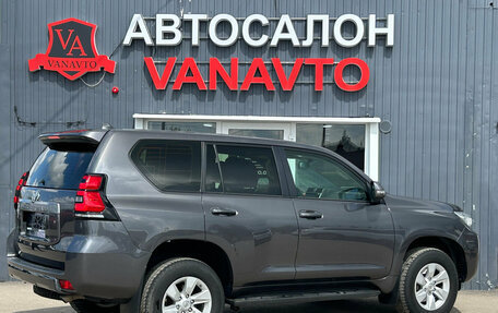 Toyota Land Cruiser Prado 150 рестайлинг 2, 2020 год, 5 350 000 рублей, 8 фотография