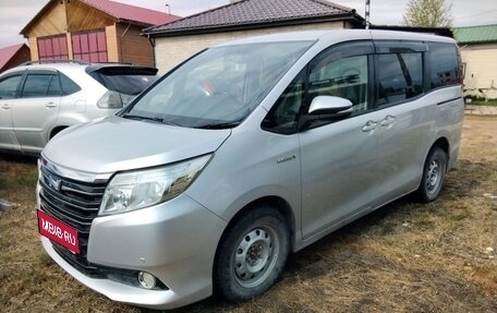 Toyota Noah III, 2014 год, 1 500 000 рублей, 1 фотография