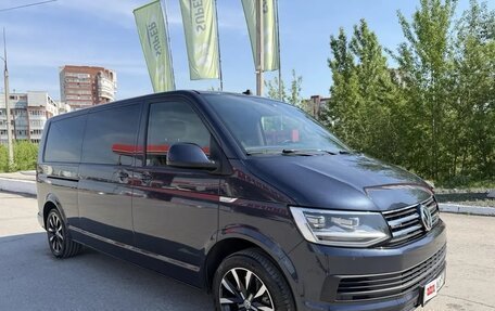 Volkswagen Multivan T6 рестайлинг, 2018 год, 3 590 000 рублей, 10 фотография