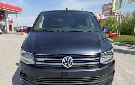 Volkswagen Multivan T6 рестайлинг, 2018 год, 3 590 000 рублей, 15 фотография