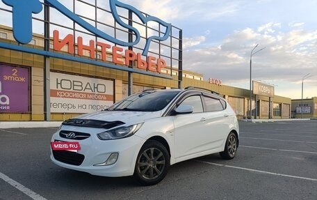 Hyundai Solaris II рестайлинг, 2011 год, 500 000 рублей, 12 фотография