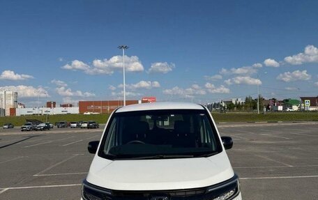 Honda Stepwgn IV, 2021 год, 2 000 000 рублей, 4 фотография