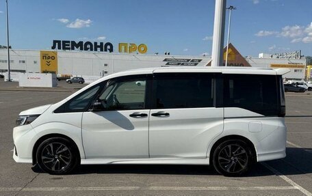 Honda Stepwgn IV, 2021 год, 2 000 000 рублей, 5 фотография