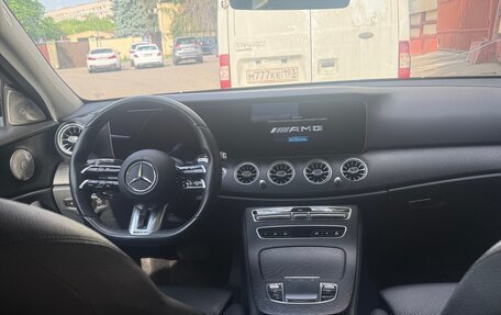 Mercedes-Benz E-Класс, 2021 год, 3 549 000 рублей, 23 фотография