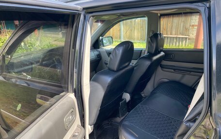 Nissan X-Trail, 2005 год, 460 000 рублей, 17 фотография