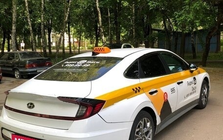 Hyundai Sonata VIII, 2021 год, 1 650 000 рублей, 7 фотография