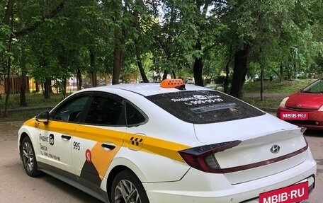 Hyundai Sonata VIII, 2021 год, 1 650 000 рублей, 8 фотография
