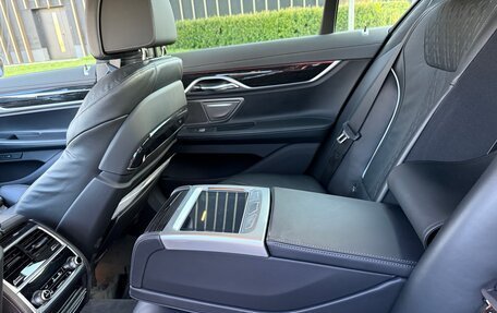 BMW 7 серия, 2022 год, 7 900 000 рублей, 9 фотография