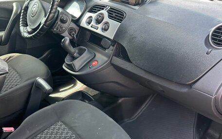 Renault Kangoo II рестайлинг, 2012 год, 865 000 рублей, 20 фотография