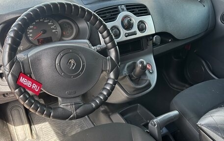 Renault Kangoo II рестайлинг, 2012 год, 865 000 рублей, 15 фотография