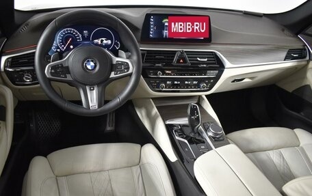 BMW 5 серия, 2018 год, 4 614 900 рублей, 12 фотография