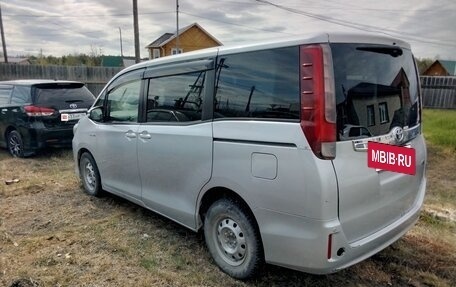 Toyota Noah III, 2014 год, 1 500 000 рублей, 3 фотография