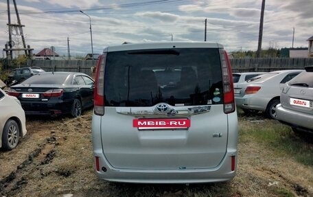 Toyota Noah III, 2014 год, 1 500 000 рублей, 4 фотография