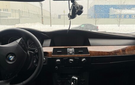 BMW 5 серия, 2009 год, 1 110 000 рублей, 2 фотография