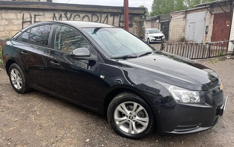 Chevrolet Cruze II, 2011 год, 520 000 рублей, 2 фотография