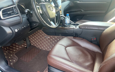 Toyota Camry, 2019 год, 2 090 000 рублей, 9 фотография