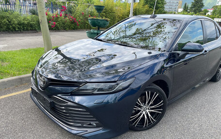Toyota Camry, 2019 год, 2 090 000 рублей, 2 фотография