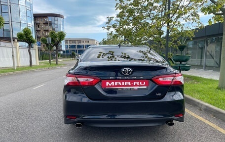 Toyota Camry, 2019 год, 2 090 000 рублей, 8 фотография