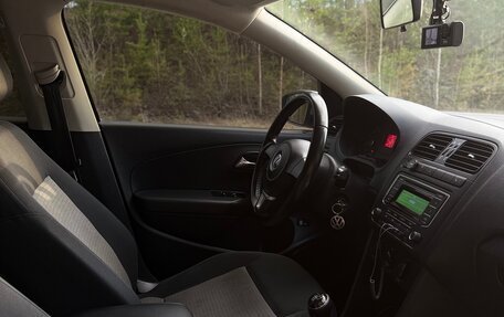 Volkswagen Polo VI (EU Market), 2013 год, 850 000 рублей, 6 фотография