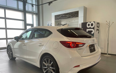 Mazda Axela, 2018 год, 1 480 000 рублей, 2 фотография