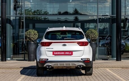 KIA Sportage IV рестайлинг, 2018 год, 1 895 000 рублей, 5 фотография