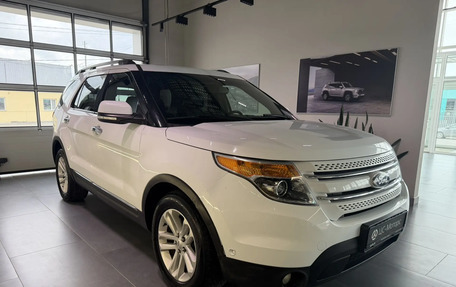 Ford Explorer VI, 2013 год, 1 699 000 рублей, 2 фотография