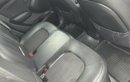 Hyundai ix35 I рестайлинг, 2012 год, 1 400 000 рублей, 9 фотография