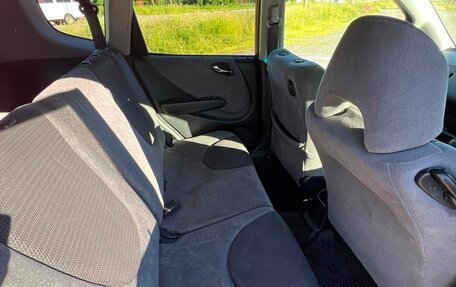 Honda Fit III, 2002 год, 230 000 рублей, 10 фотография