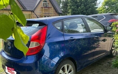Hyundai Solaris II рестайлинг, 2011 год, 700 000 рублей, 4 фотография