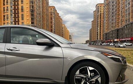 Hyundai Elantra, 2022 год, 1 630 000 рублей, 6 фотография