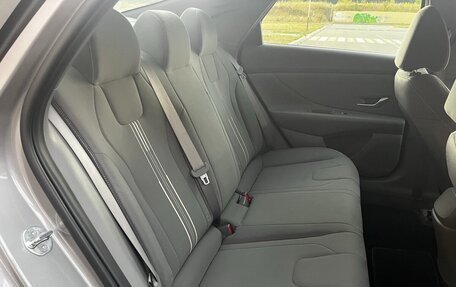 Hyundai Elantra, 2022 год, 1 630 000 рублей, 13 фотография