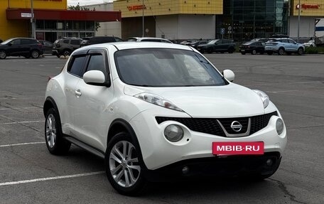Nissan Juke II, 2013 год, 860 000 рублей, 2 фотография