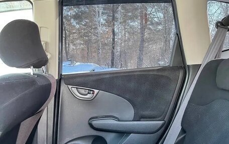 Honda Fit III, 2011 год, 900 000 рублей, 14 фотография