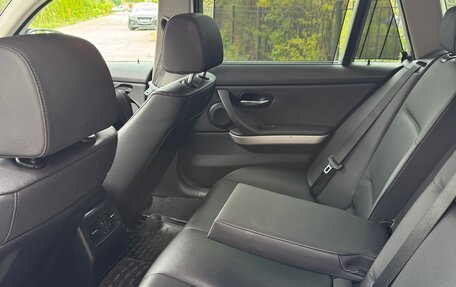 BMW 3 серия, 2009 год, 1 100 000 рублей, 13 фотография