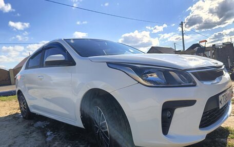 KIA Rio IV, 2018 год, 1 000 000 рублей, 7 фотография