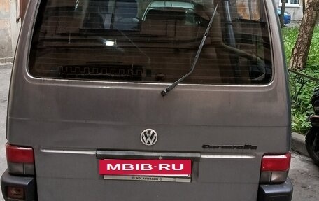 Volkswagen Caravelle T4, 1995 год, 700 000 рублей, 2 фотография