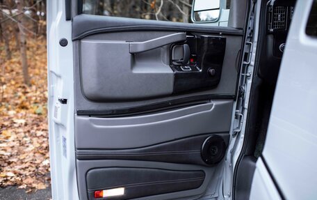 Chevrolet Express II, 2024 год, 15 599 999 рублей, 14 фотография