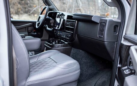 Chevrolet Express II, 2024 год, 15 599 999 рублей, 16 фотография