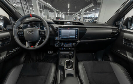 Toyota Hilux VIII, 2025 год, 7 750 000 рублей, 8 фотография