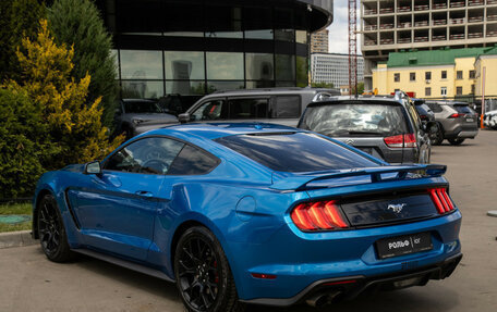 Ford Mustang VI рестайлинг, 2019 год, 3 680 000 рублей, 6 фотография