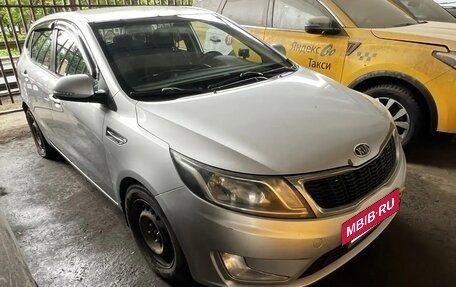 KIA Rio III рестайлинг, 2013 год, 620 000 рублей, 2 фотография