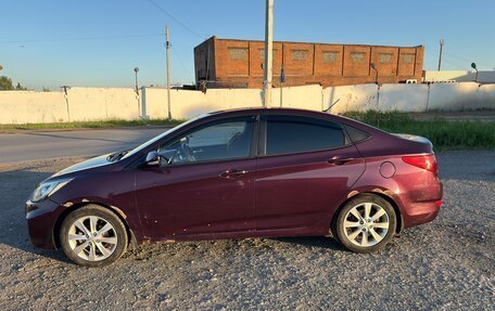 Hyundai Solaris II рестайлинг, 2011 год, 600 000 рублей, 9 фотография