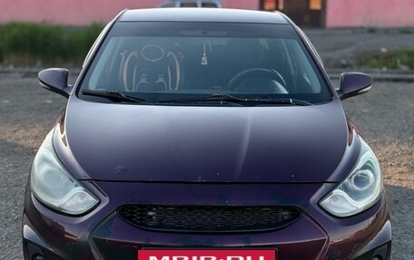 Hyundai Solaris II рестайлинг, 2011 год, 600 000 рублей, 4 фотография