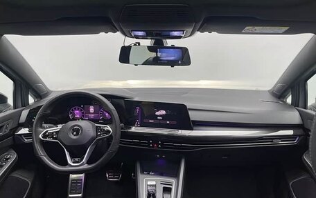 Volkswagen Golf VIII, 2023 год, 2 090 000 рублей, 9 фотография