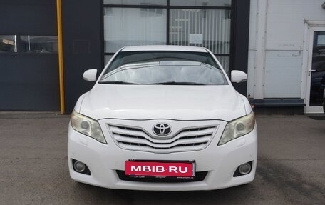 Toyota Camry, 2011 год, 1 213 000 рублей, 2 фотография