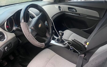 Chevrolet Cruze II, 2013 год, 800 000 рублей, 5 фотография